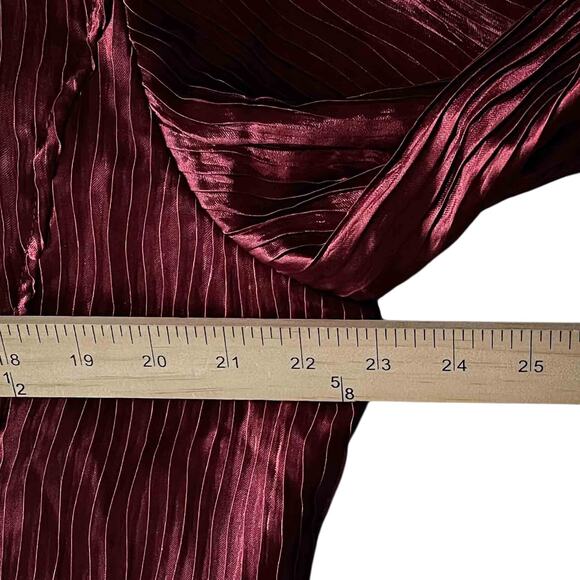 NWT Womens Chico's Pleated 3/4 Sleeve Shimmer Jacket Suit Glam Wine Sheen Size 2 - Picture 4 of 5
